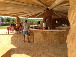 bancone bar in pietra | Un mondo in pietra