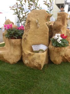 fontana da giardino in pietra | Un mondo in pietra